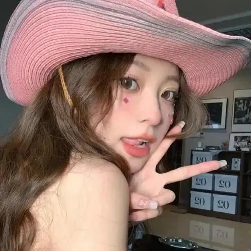 少女嬉春